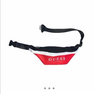Guess Fanny Pack !